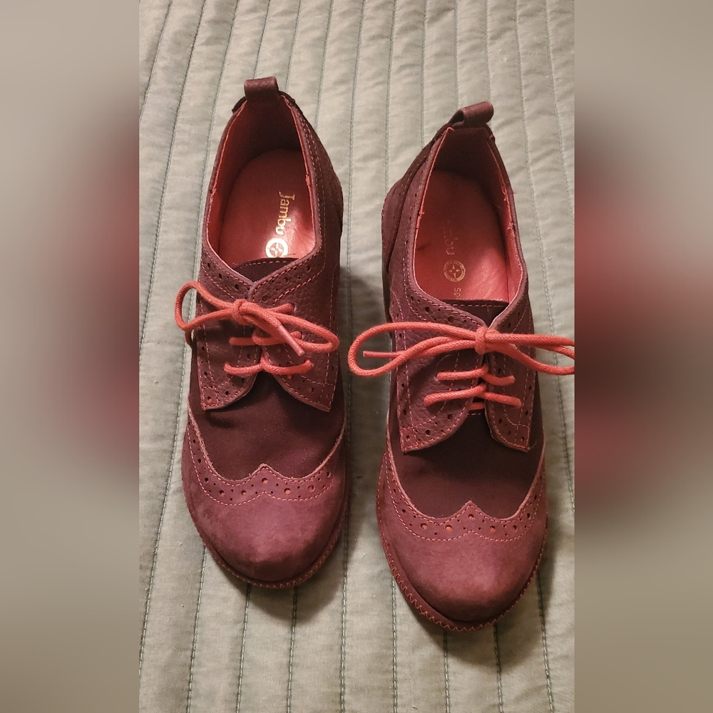 Jambu boot heels size 7